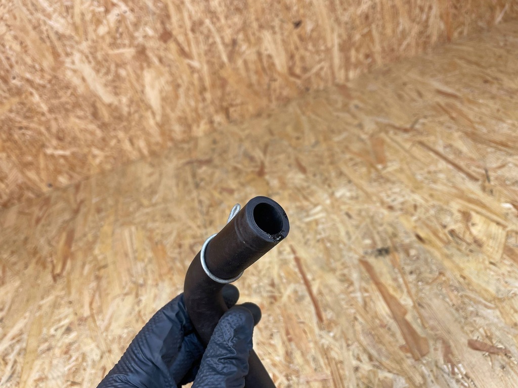 фото №12, Труба шланг wąż повітря toyota yaris iv cross p21 17880-k0040 2020-