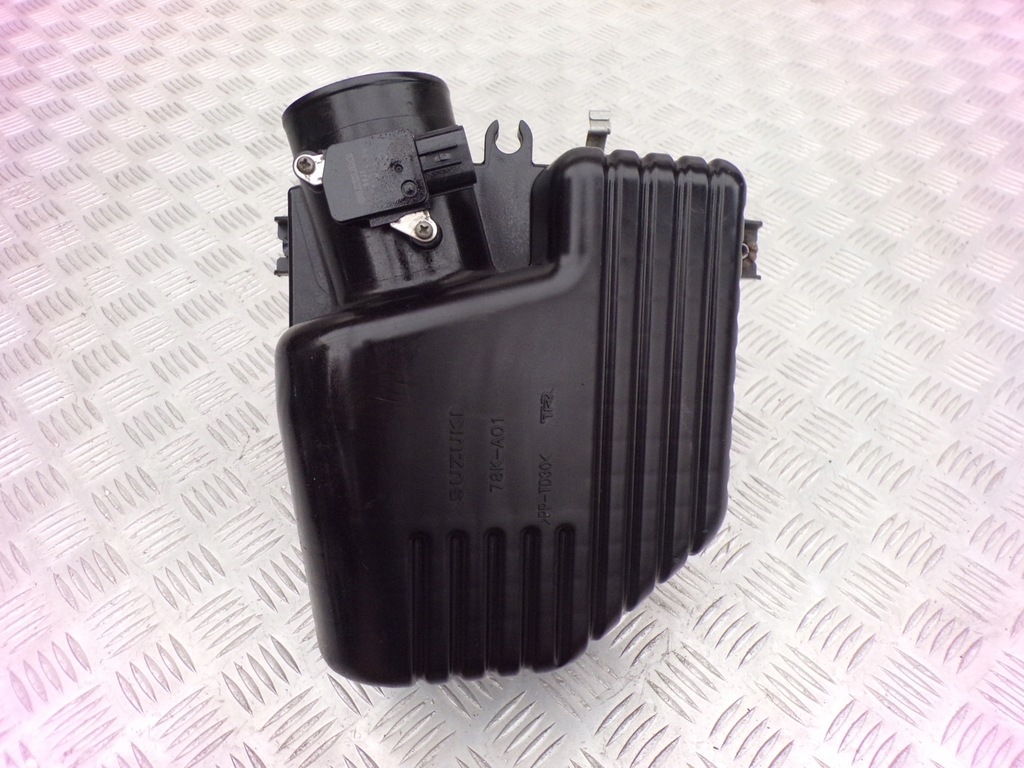 фото №1, Корпус фильтра воздуха 2.4 grand vitara ii 10r