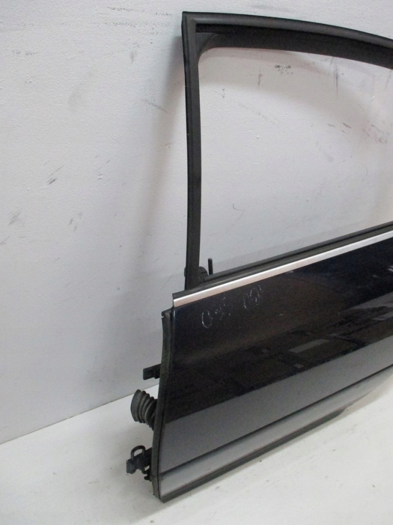 фото №4, Двері ліва задні audi a6 4b0 sedan