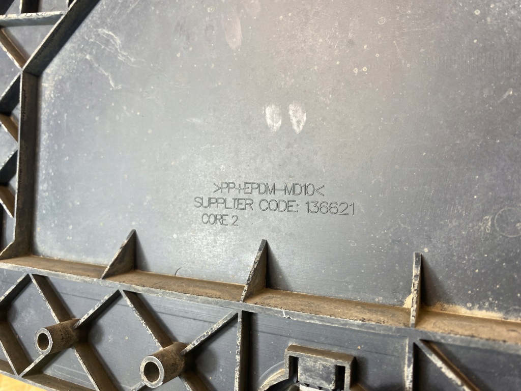 Плита защита пол pod бампер tesla model 3 1084174-00-d 2017- Оригинал