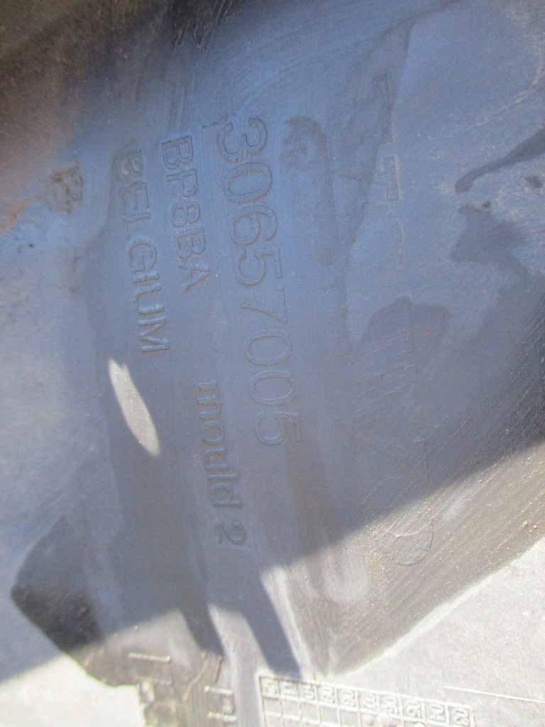 фото №14, Volvo v50 s40 2006r- бампер передній, pod ксенон