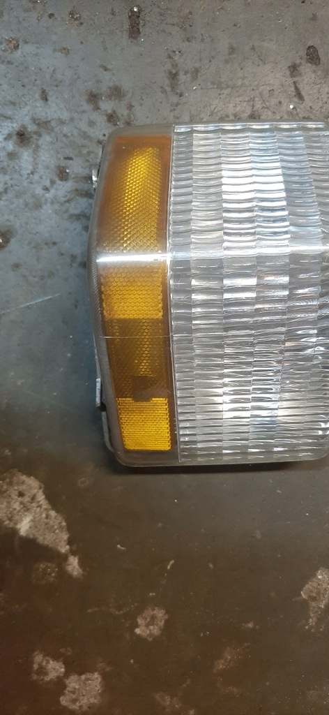 Купить Cadillac fleetwood поворотник