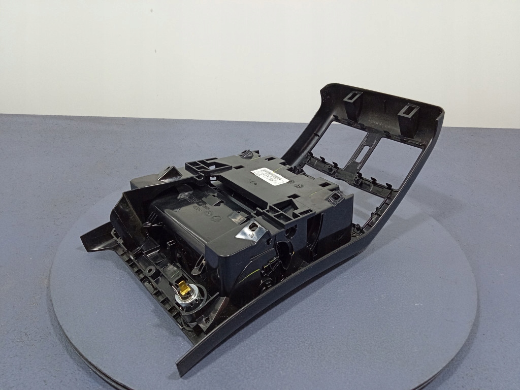 фото №7, Mercedes gls x166 бардачок защита корпус туннель задняя 16941882