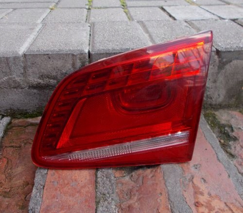 фото №1, Vw passat b7 sedan 10-14 права led кришка багажника оригінал