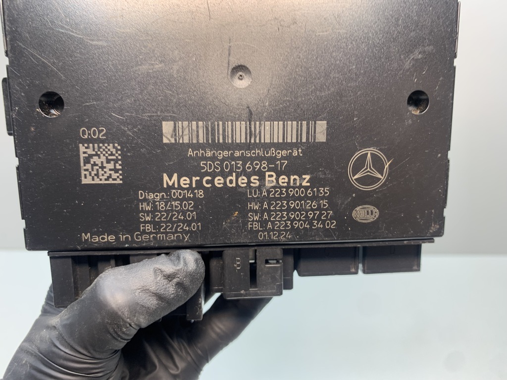 фото №7, Mercedes w206 w223 блок управления модуль фаркоп буксировочный a2239006135