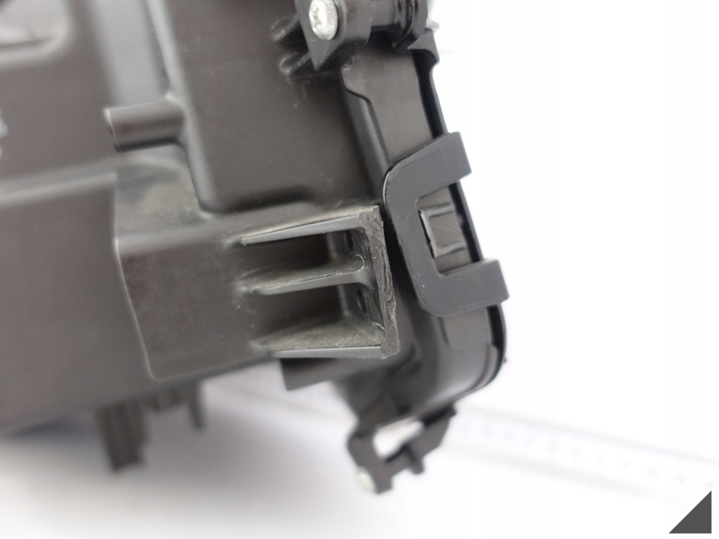 Lexus is 3 3 рестайлинг  16- full led левая перед европа  фара Доставка