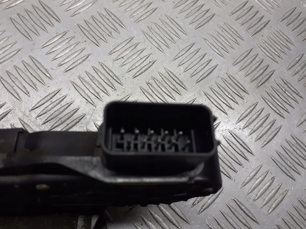 фото №4, Замок дверь правый перед mazda 3 bk 10pin