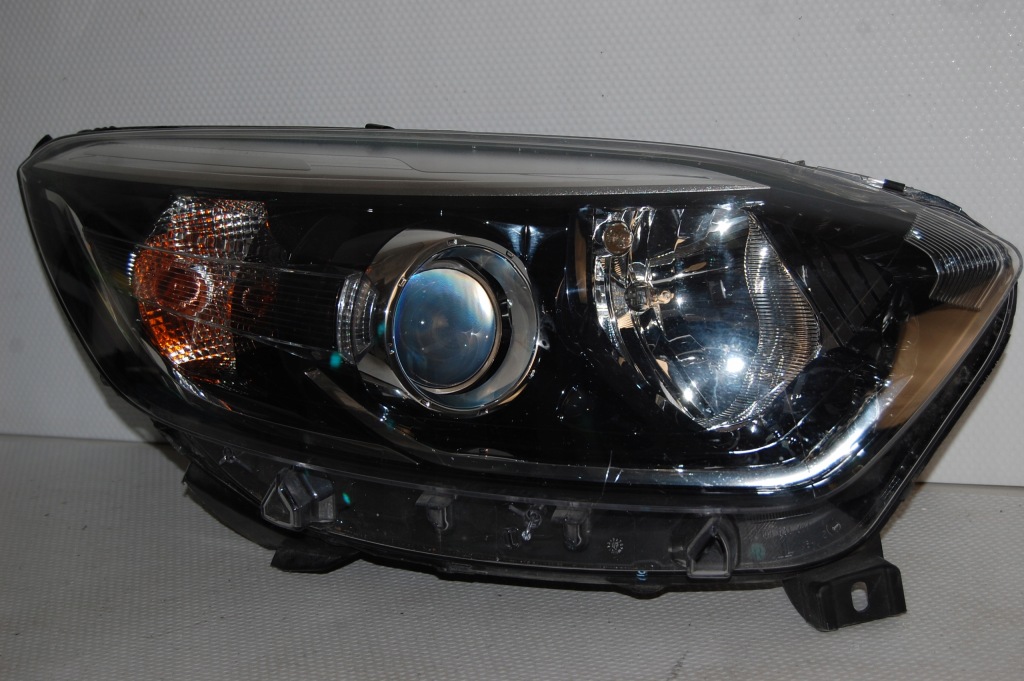 фото №1, Renault captur 2012-2019 правая лампа линза 260100947r eu