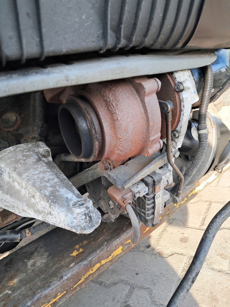 фото №8, Двигун kompletny форсунки компресор mercedes w204 2.2cdi 646811 646.811