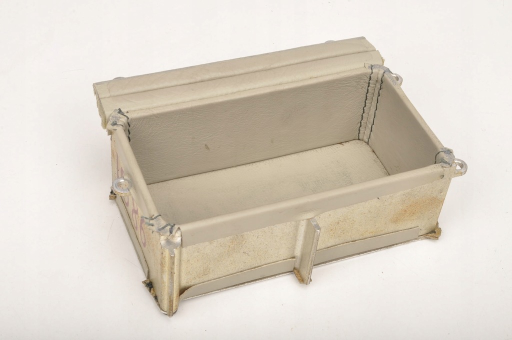 фото №1, Aston martin db9 бардачок туннель