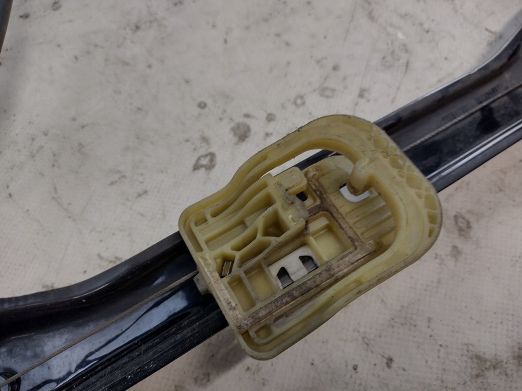 фото №16, Підйомник скло правий перед skoda rapid liftback 5ja959812k