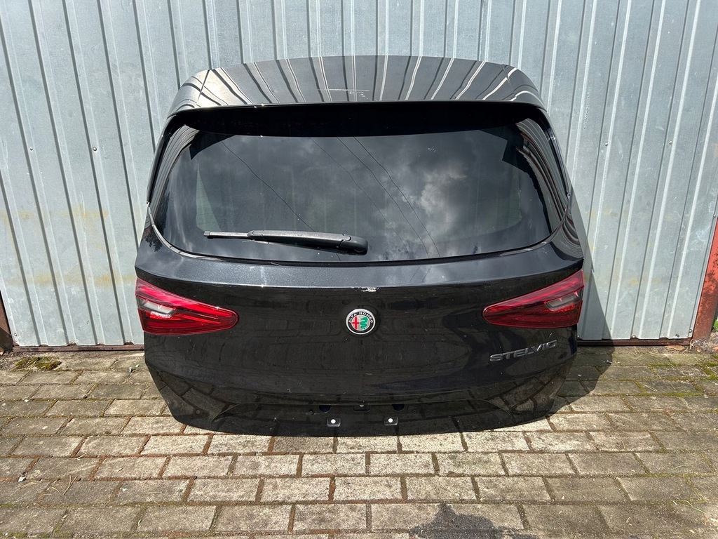 фото №1, Alfa romeo stelvio крышка багажника задняя задняя комплектная лампы камера
