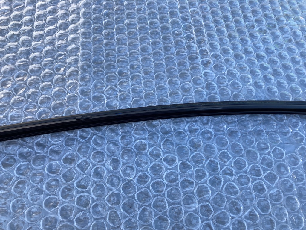 фото №10, Tesla 3 молдинг дахова ліва 1083519