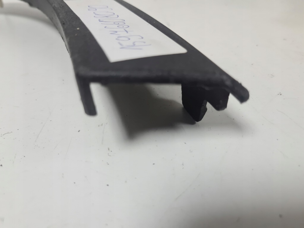 фото №9, B296-volvo xc40 ii - молдинг накладка крыла подкрылок правый перед 31448349