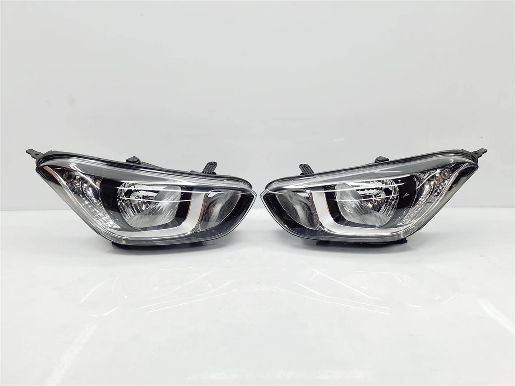 фото №1, Hyundai i20 i lift 12r+ лампа перед ory eu !
