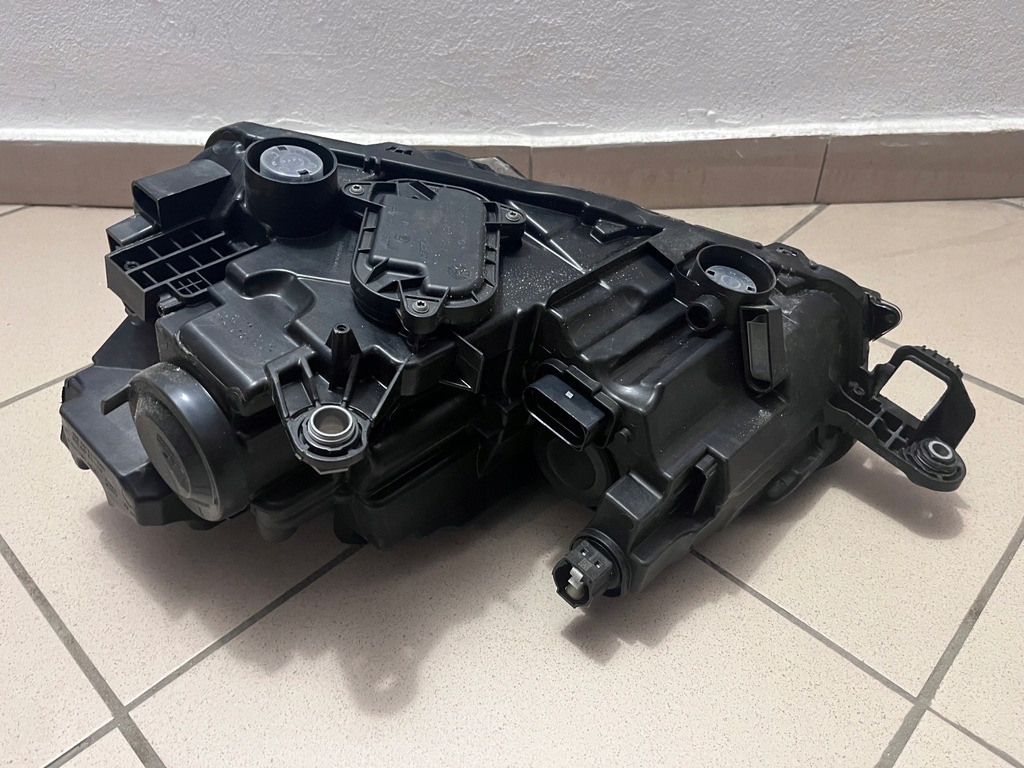 фото №16, Лампа передняя перед правая skoda scala skala full led 657 19-