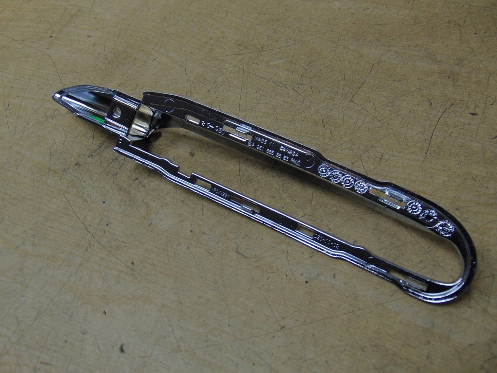 фото №14, Молдинг хром бампера mercedes w251 r klasa права