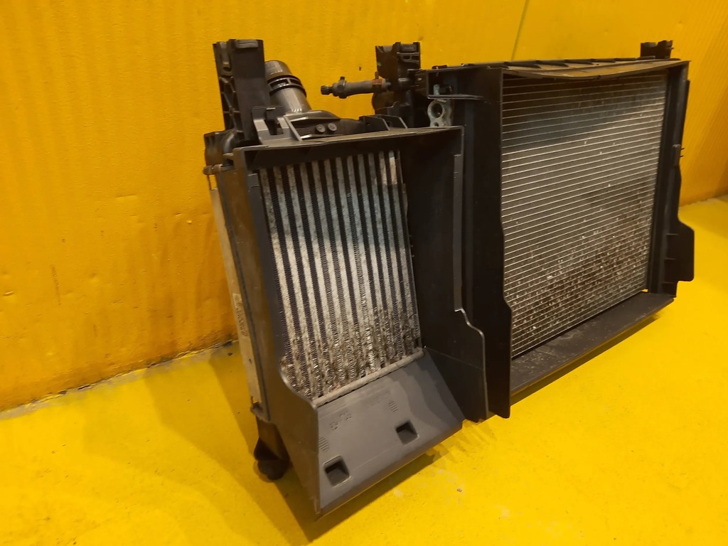 фото №10, Dacia logan ii mcv 0.9 tce pas перед радиатор 214818009r комплект