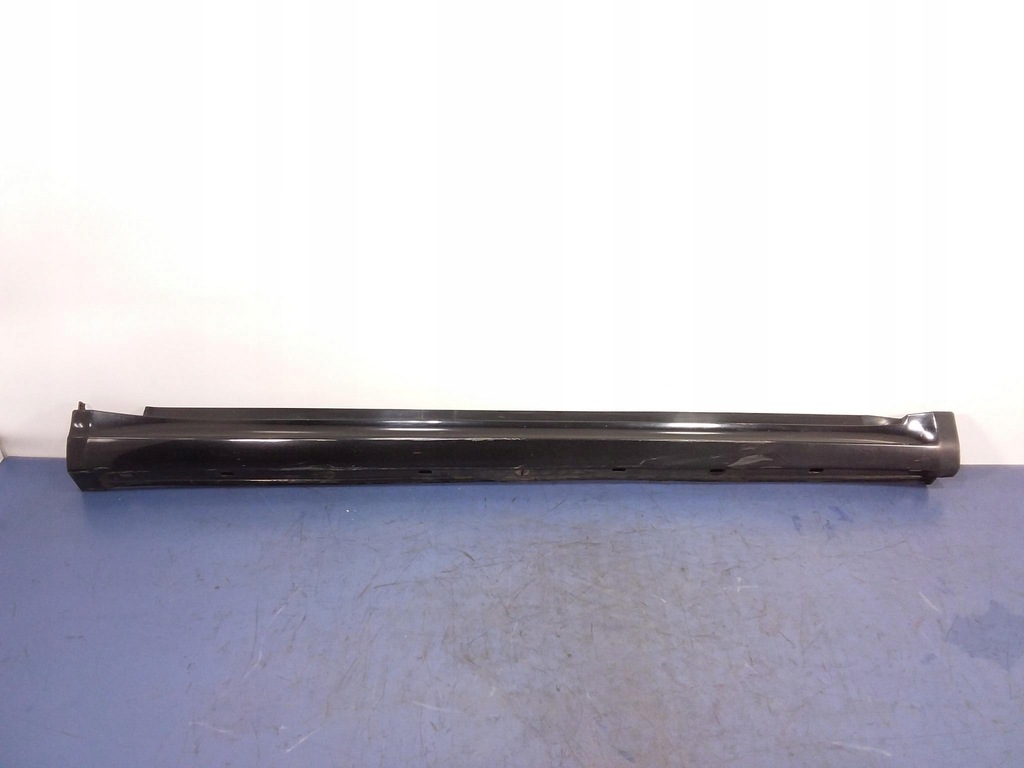 фото №1, Mercedes a w169 молдинг порог правая 191