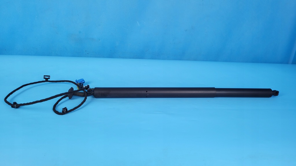 фото №5, Mercedes x247 glb 200 23r привод крышки задняя правый a2478902600