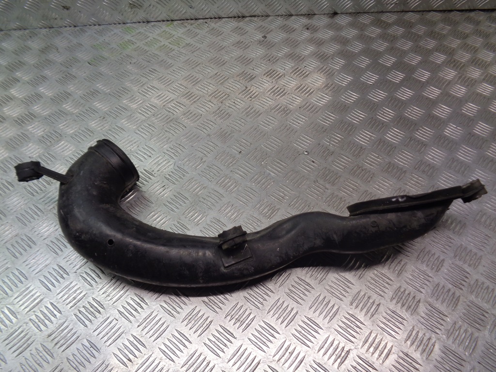 фото №1, Шланг труба впускной воздуха bmw seria 5 e39 2.5 1437630