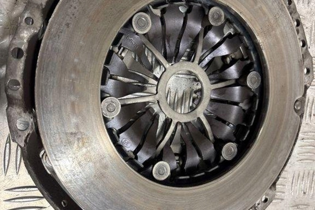 фото №6, Комплект зчеплення audi a3 sportback 8va, 8vf 324035510 2.0l дизель 110kw