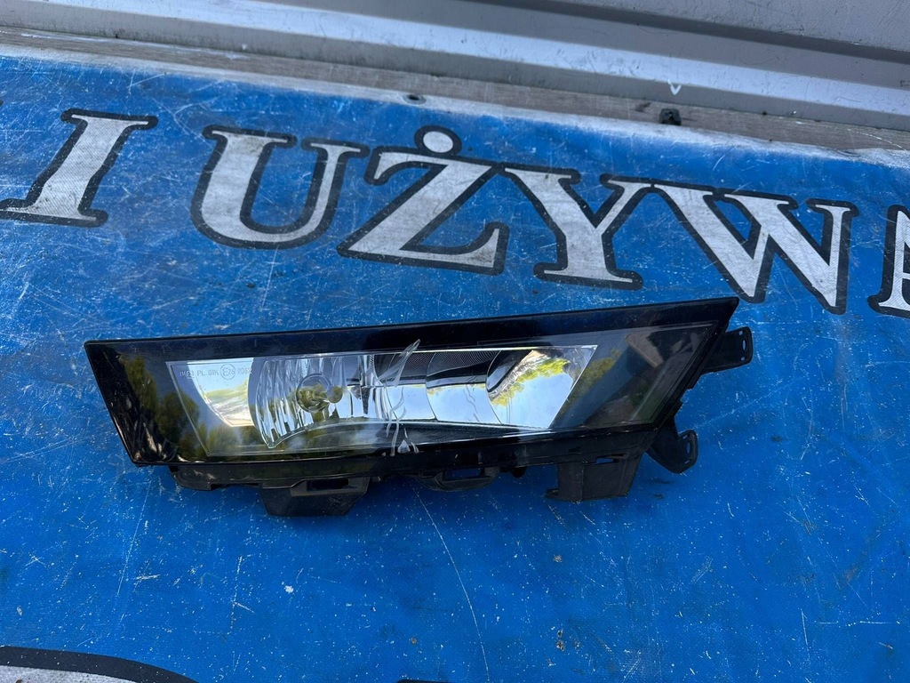 фото №1, Противотуманная фара правый skoda rapid 5ja941700d