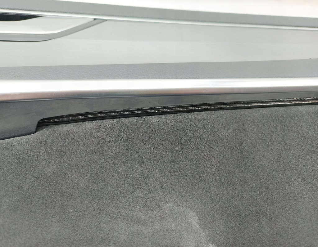 фото №7, Обивка обшивка дверь правый передний перед подсвечиваемый audi a7 c8 4k