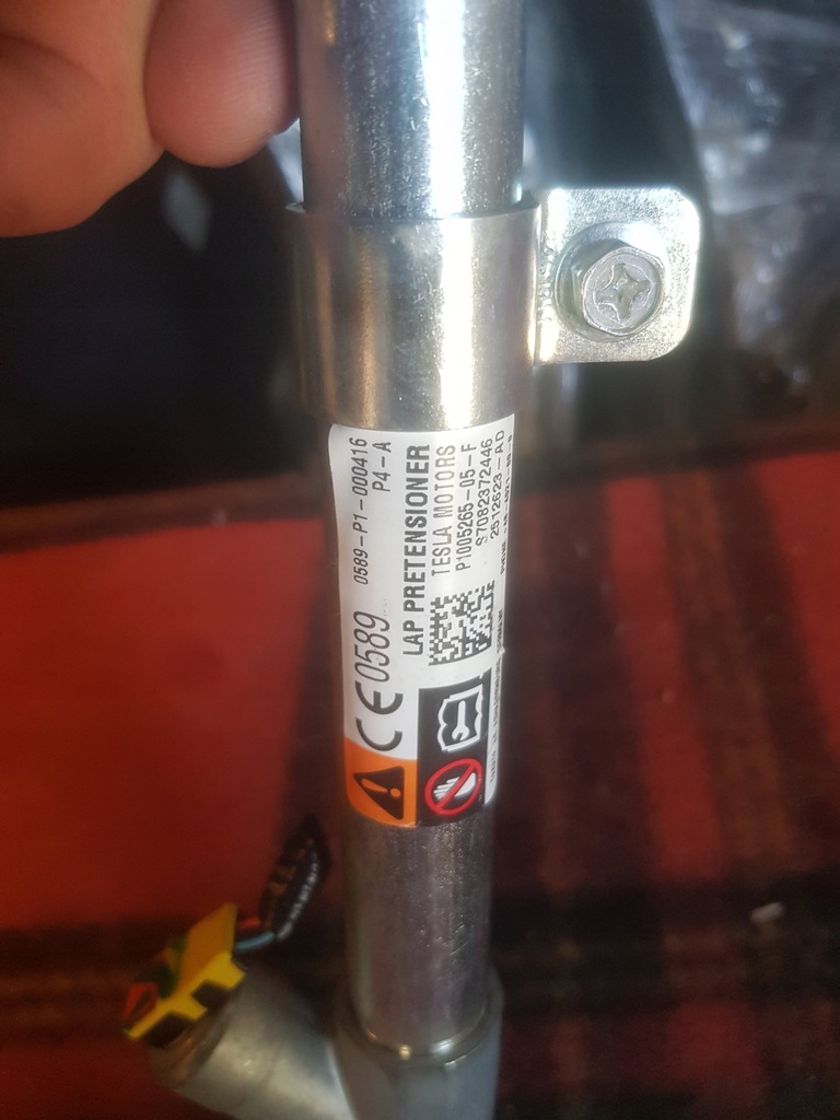 фото №4, Tesla x pas безопасности przedniprawy левый