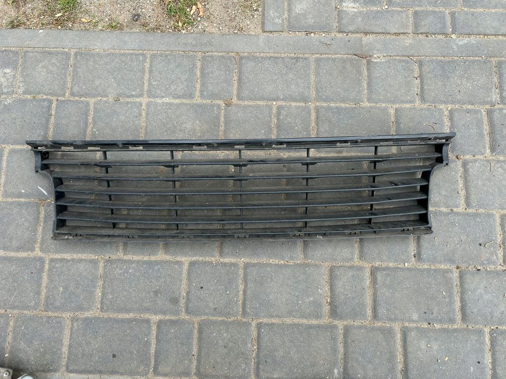 фото №1, Решётка решётка радиатора решетка бампера перед renault scenic iii 622543518r