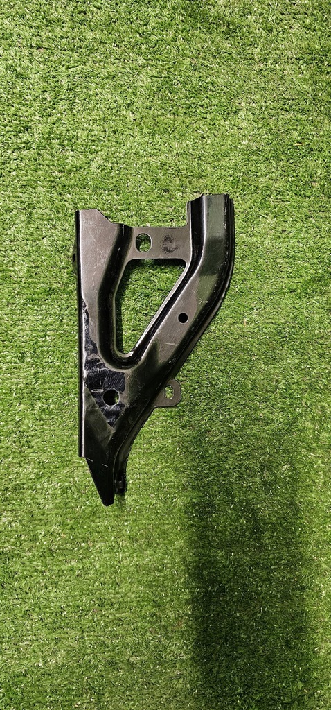 фото №1, Tesla model y 2020 перед сторона левая элементы крепёжные