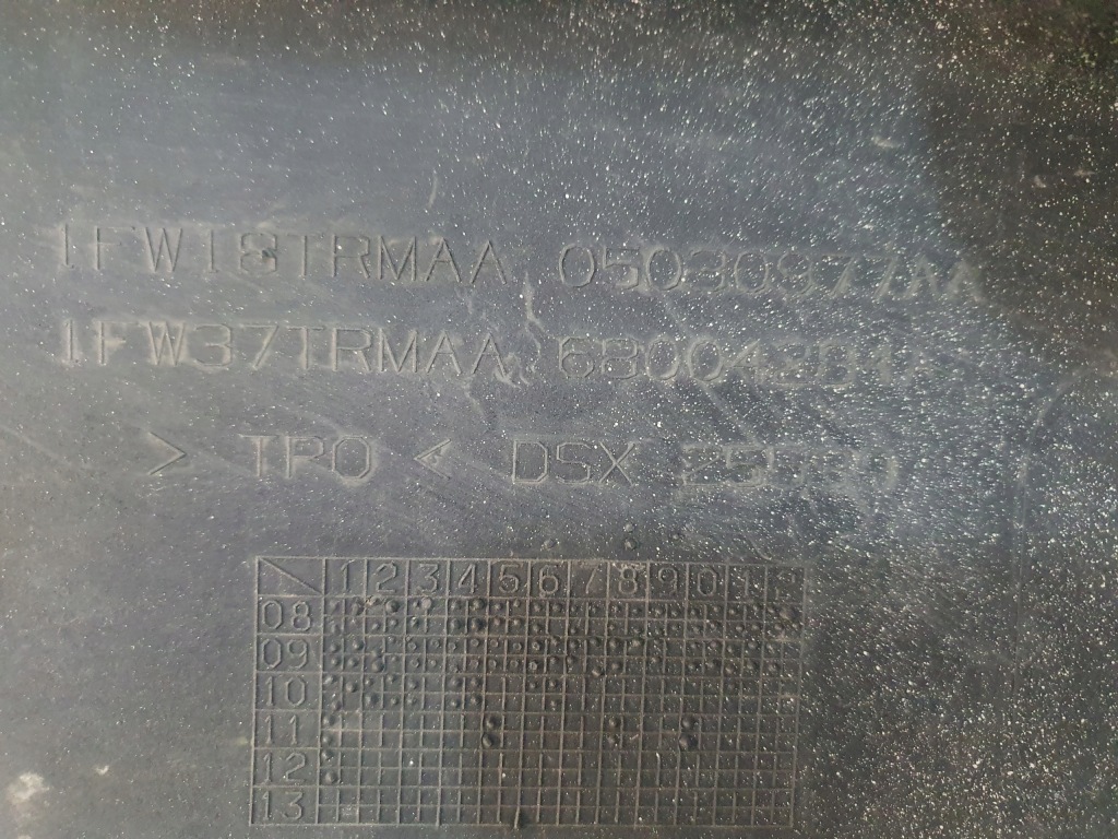 фото №9, Бампер перед jeep grand cherokee wk srt 8 od 2008 do 2010