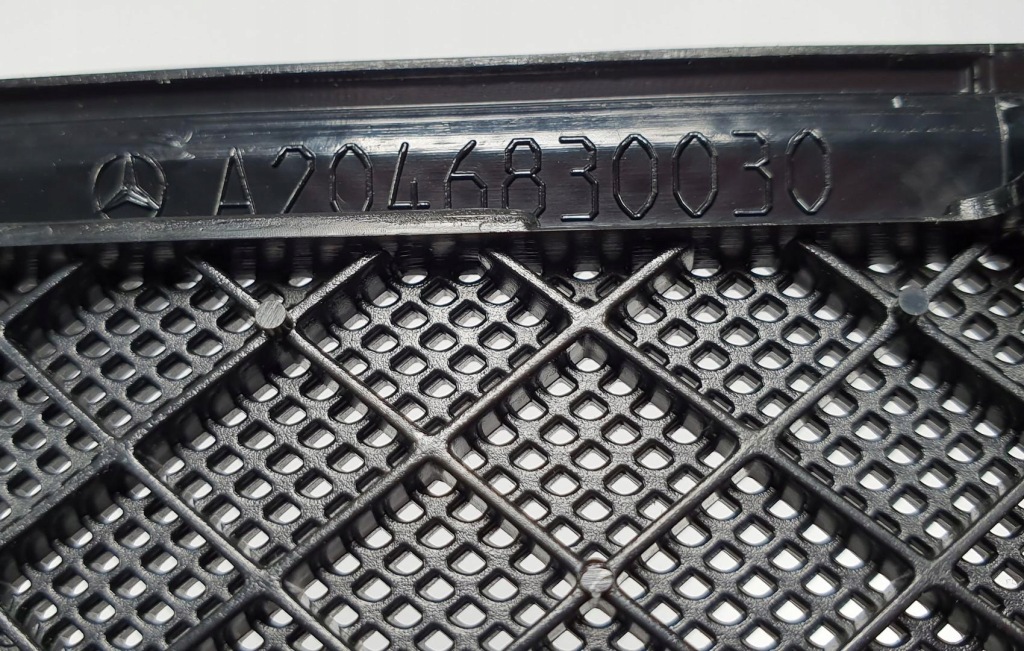 фото №6, Накладка полиця задня mercedes w204 a2046830030