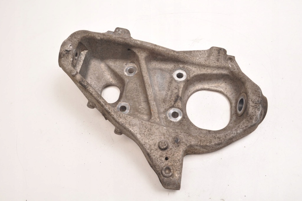 Aston martin db11 4.0 v8 поворотный кулак правая передняя hy53-3k186-ac Недорого