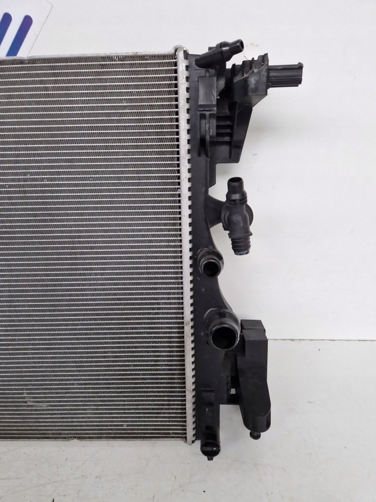 Купить Радиатор радиатор воды mercedes a-klasa w177 b-klasa w247 gla h247 glb европа