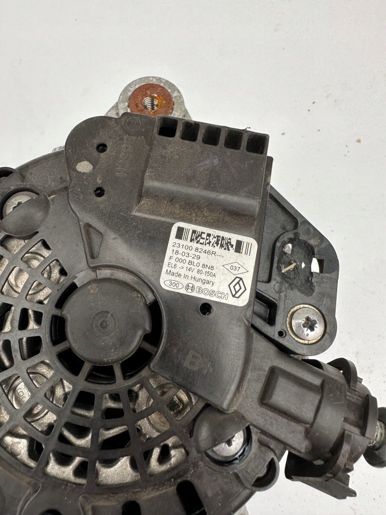 Escpace v генератор 1,8tce 231008246r Оригинал