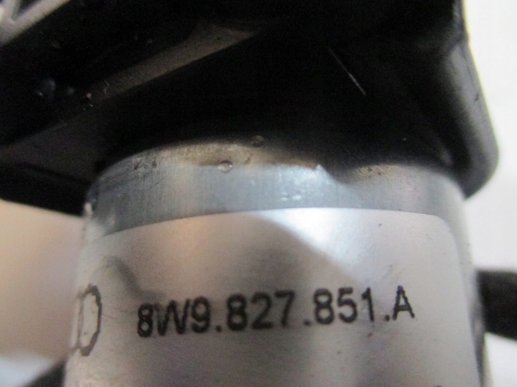 фото №7, Привід кришки audi a4 8w9 b9 8w9827299 8w9827300