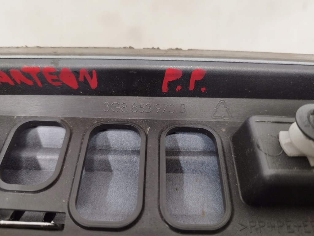 фото №16, Vw arteon молдинг дверь правый перед 3g8853970b