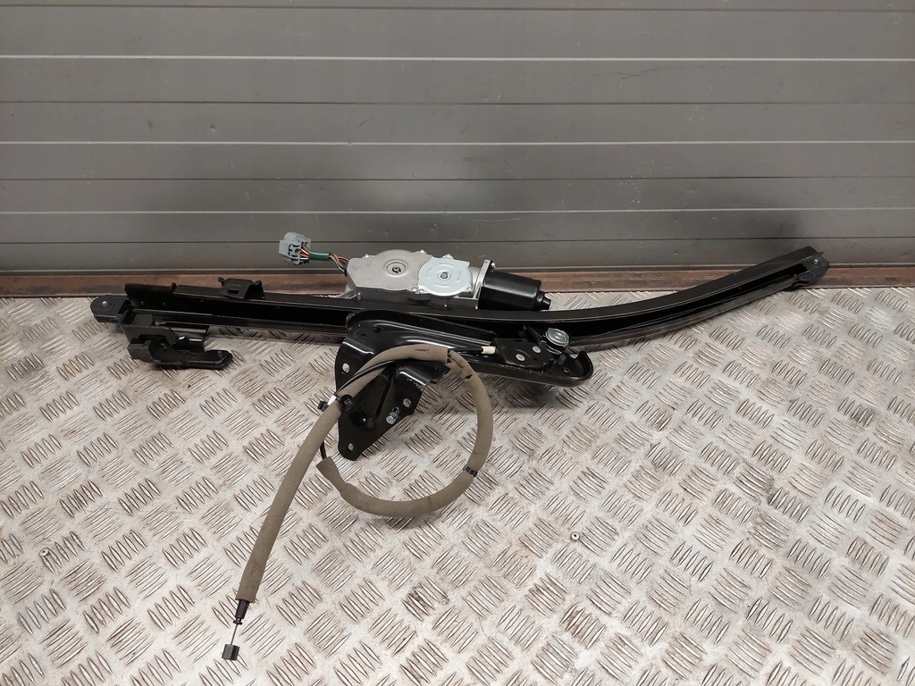 фото №1, Chrysler pacifica 68186017afa левая другое