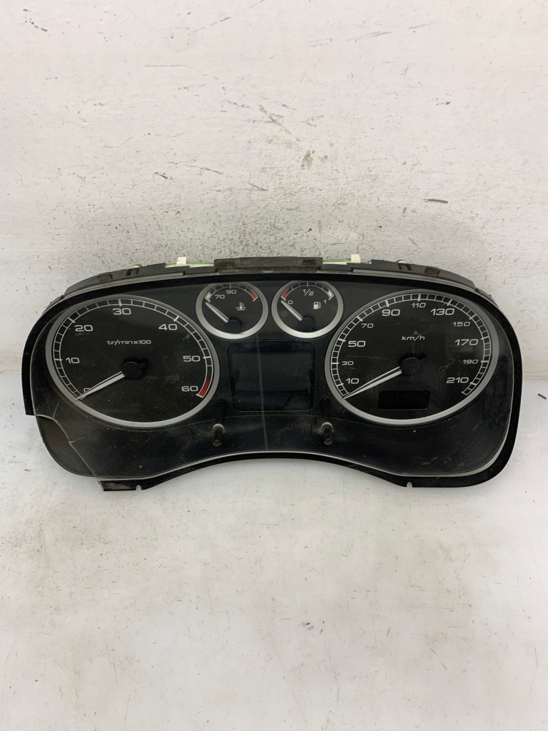 фото №1, Счетчик приборная панель p9636708880e vag