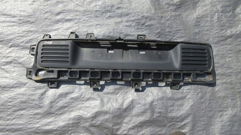 фото №1, Renault twingo 3 iii молдинг решётка бампера задняя