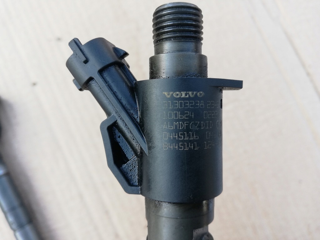 фото №13, Інжектор volvo xc60 31303238 2.0l дизель 129kw 2012