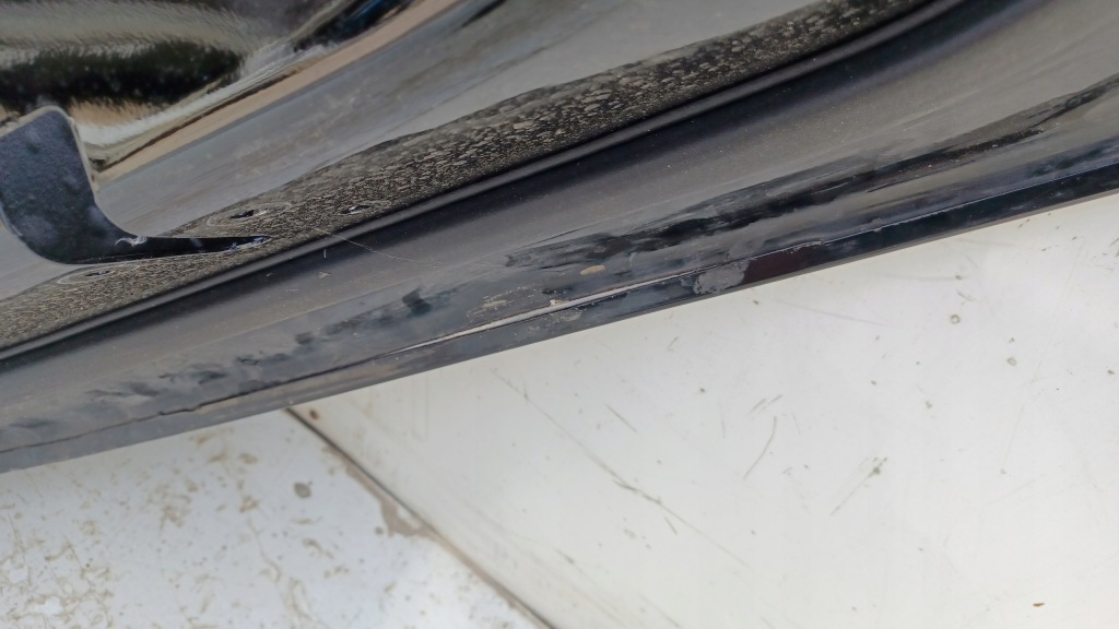 Tesla 3 дверь правое  задняя задняя Недорого