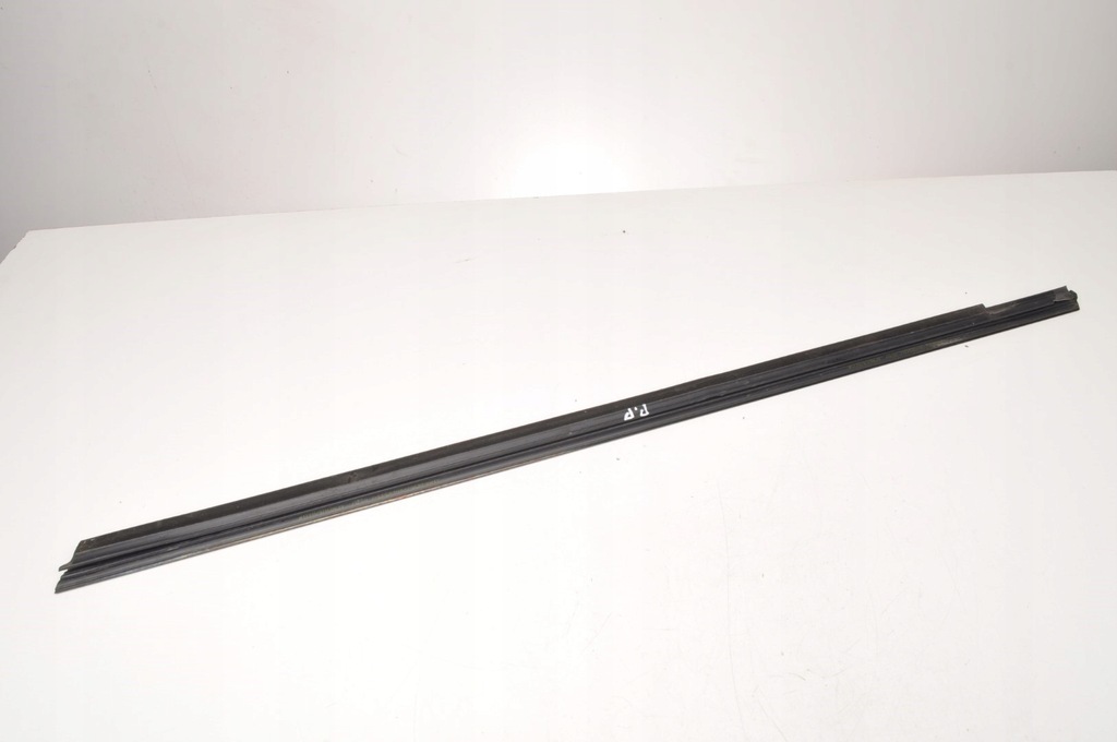 фото №7, Mercedes x156 lift молдинг скло передня права