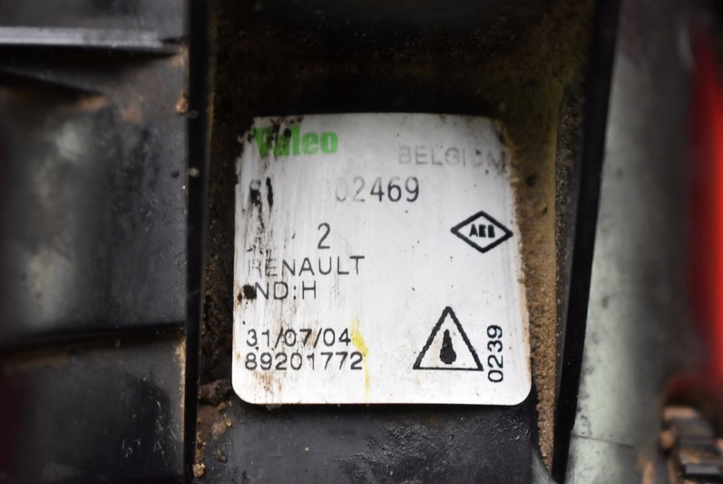 фото №7, Протитуманна фара лівий перед передній 8200002469 renault thalia 1 i lift 02-06