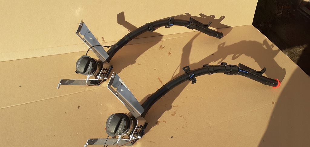 фото №2, Заливна горловина пального труба mazda 5002221600 оригінал