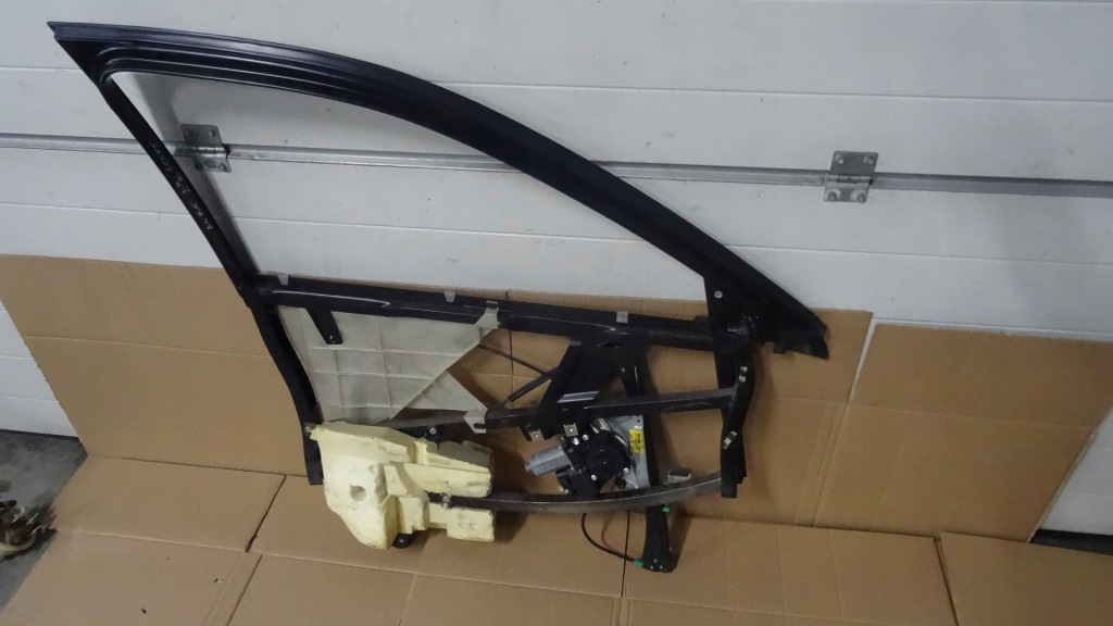 фото №4, Audi a4 b5 lift рамка двері підйомник лівий перед 8pin 8d0837397d