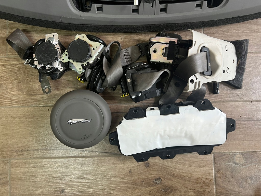 фото №8, Приборная панель консоль приборная панель jaguar xf 2015- x260 оригинал