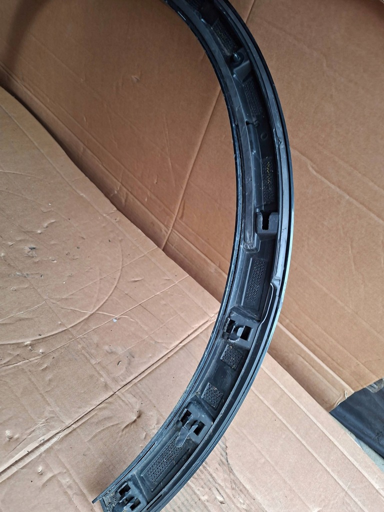 фото №14, Молдинг подкрылок передний audi q3 f3 83a853717