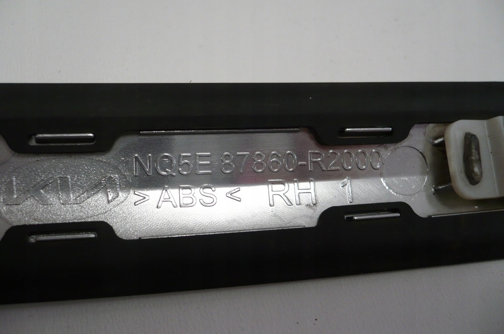 фото №6, Kia sportage 5 v 21- молдинг крила верхній правий задня оригінал